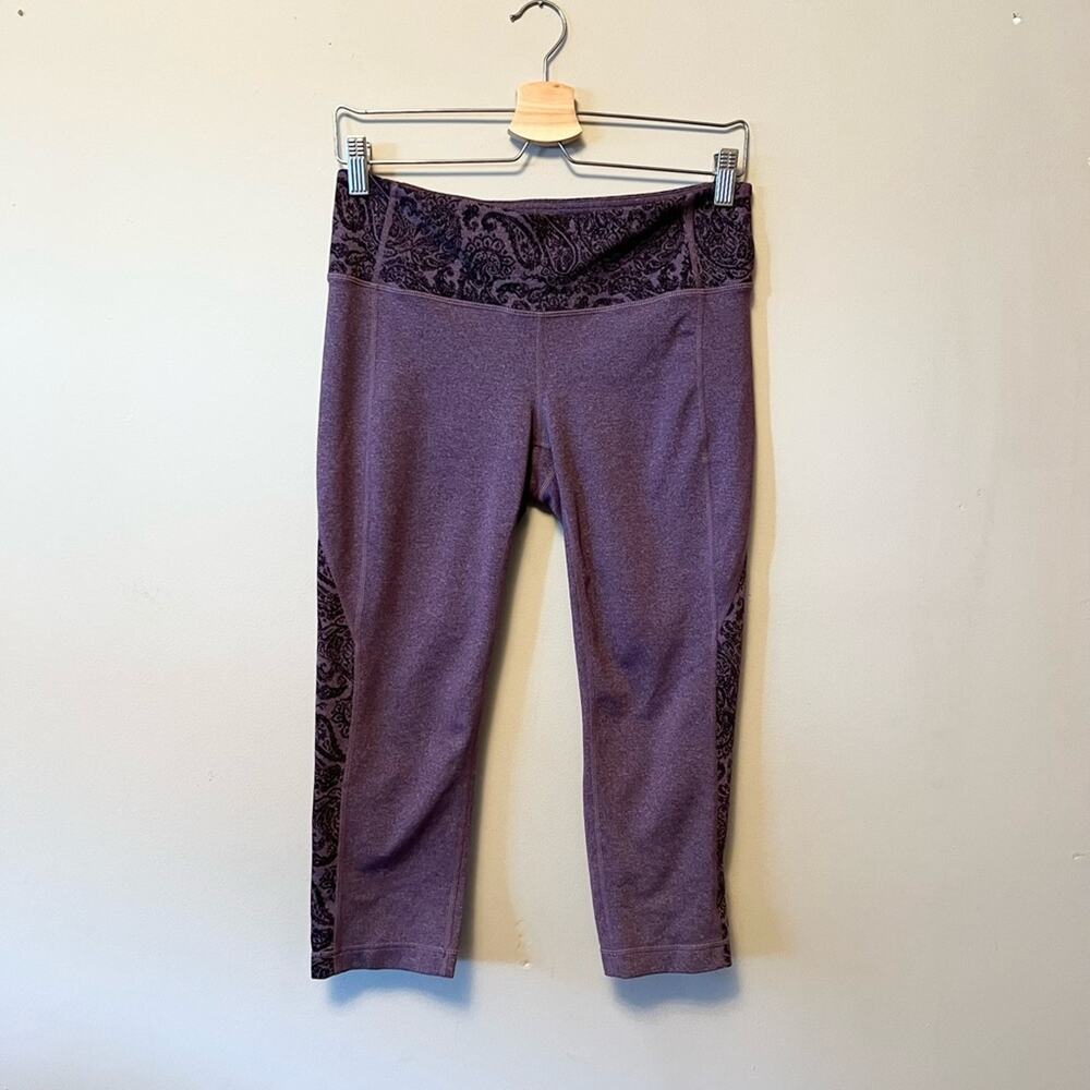 Athleta M cropped leggings purple paisley printed band
